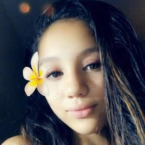 Meet your Posher, Jonelle